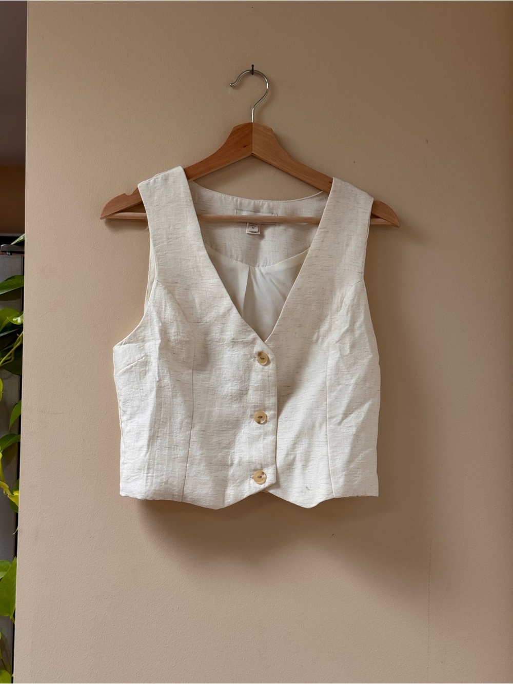 Women's White Button-Front Linen Blend Vest